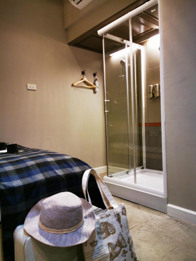 Chomm House Bed and Breakfast Bangkok Exteriör bild
