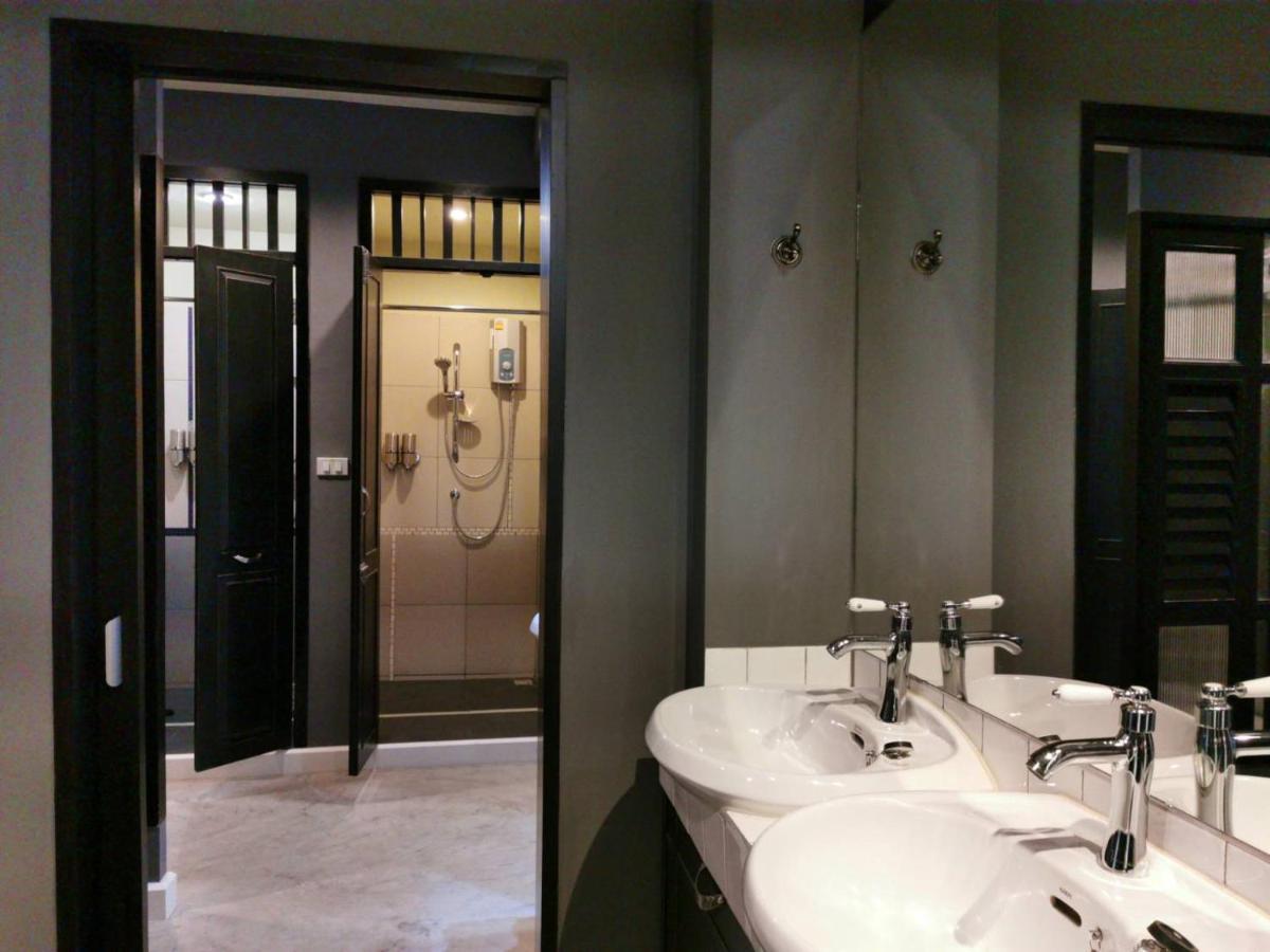 Chomm House Bed and Breakfast Bangkok Rum bild
