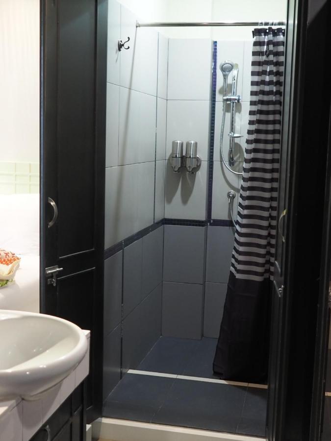 Chomm House Bed and Breakfast Bangkok Rum bild