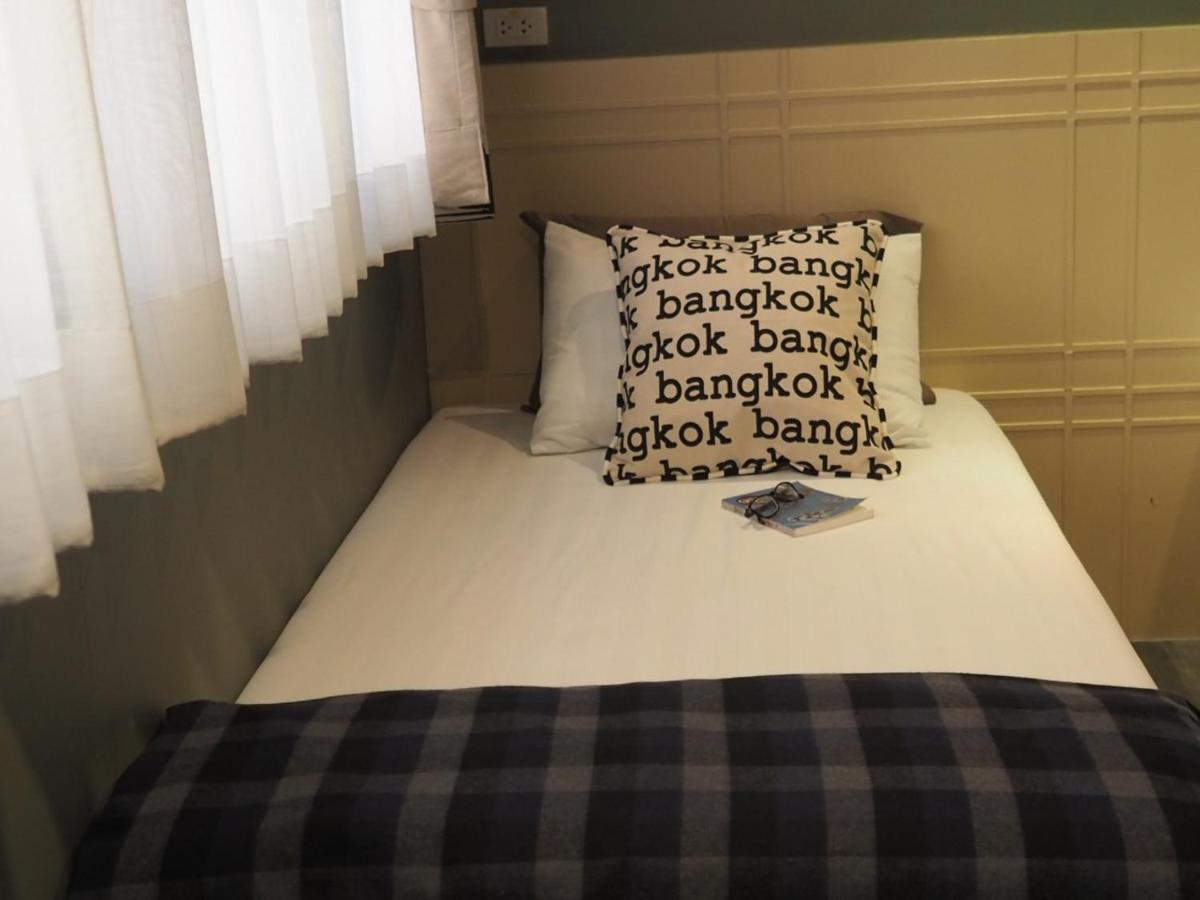 Chomm House Bed and Breakfast Bangkok Exteriör bild